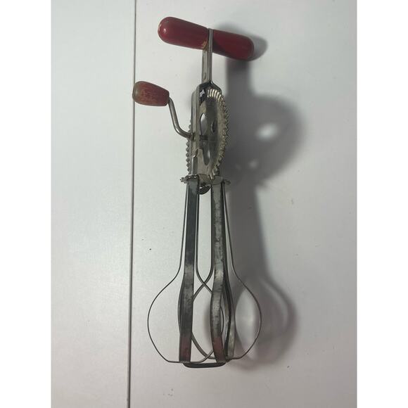Vintage Egg Beater, EKCO High Speed Super Center Drive, Red - Picture 2 of 4